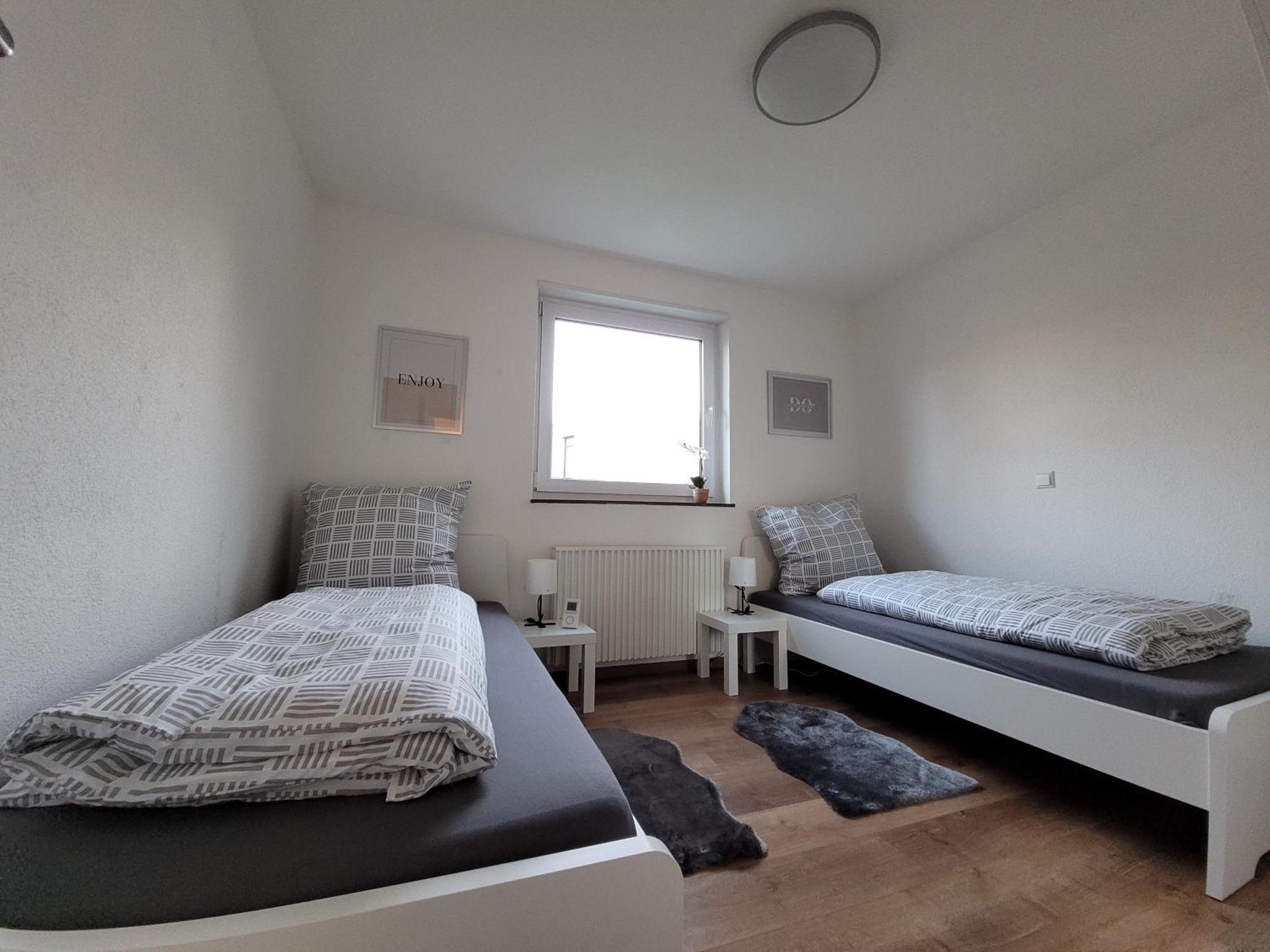 Living Flat, Eine Wohnung Mit Zwei Schlafzimmern Und Balkon Schorndorf  Exterior foto