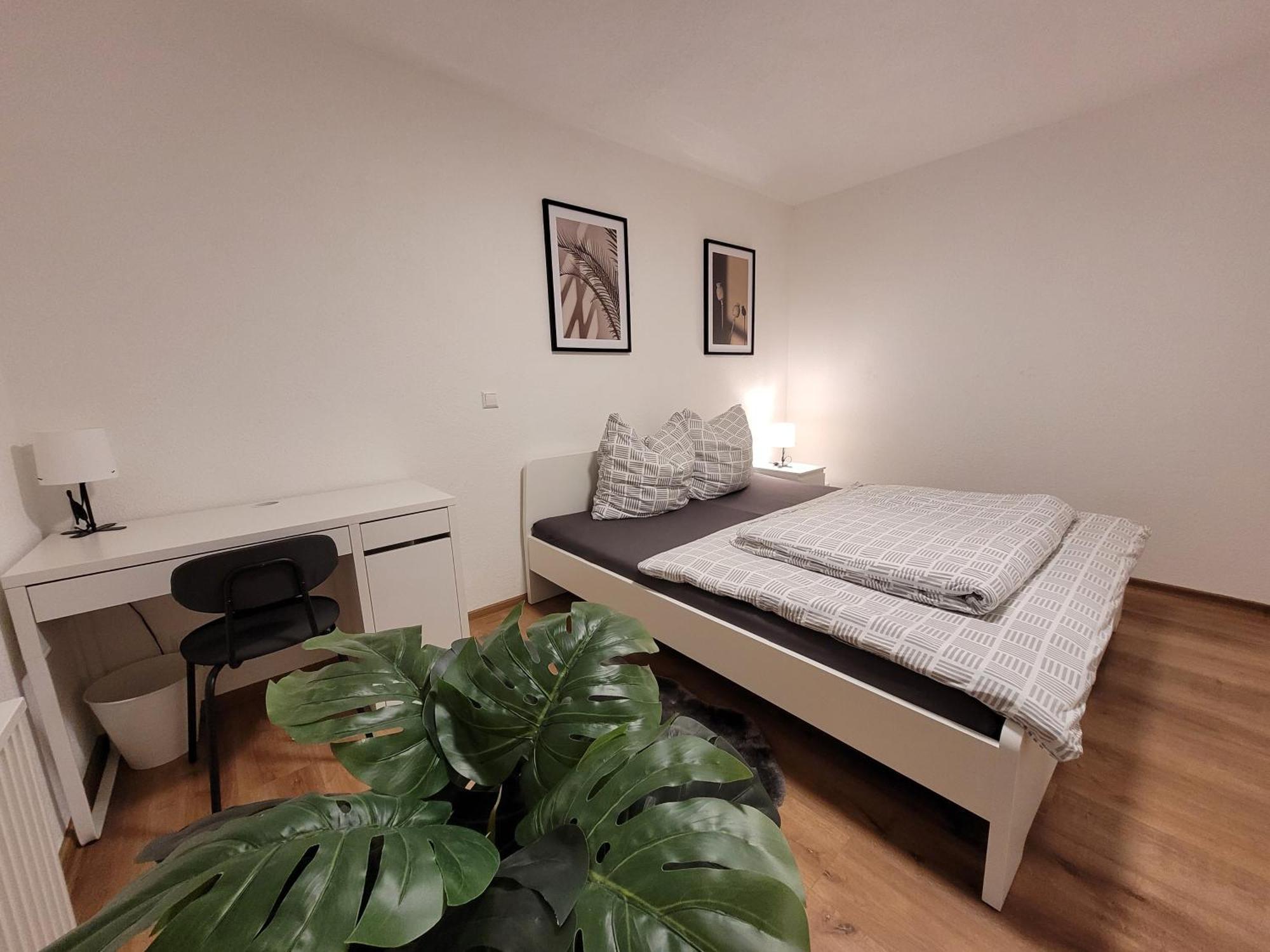 Living Flat, Eine Wohnung Mit Zwei Schlafzimmern Und Balkon Schorndorf  Exterior foto